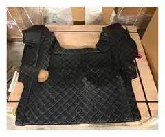 Schouten motortunnel mat voor DAF XF105 handgeschakeld.