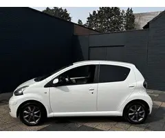 Toyota Aygo 1.0-12V Dynamic Navigator | Airco | 5-Deurs