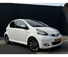 Toyota Aygo 1.0-12V Dynamic Navigator | Airco | 5-Deurs