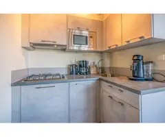 Modern ingericht appartement op loopafstand van het strand - 7