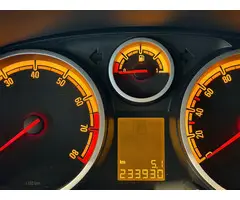 Opel Corsa 1.4-16V Enjoy - 9