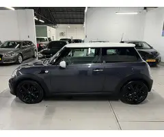 Mini 1.6 One Holland Street LEDER / NAVI