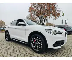 Alfa Romeo Stelvio 2.0 T AWD Super Facelift - 6