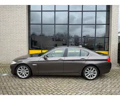 BMW 5-serie Dealer onderhouden 528i Upgrade Edition Xenon, Leer, Navi & PDC