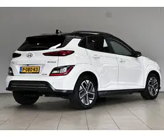 Hyundai KONA EV Fashion 64 kWh/ Two-Tone/ LMV/ LED Koplampen/ Keyless/ Virtual Dashb./ Apple + - 6