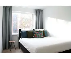 Woning aan de Dickenslaan te Amsterdam