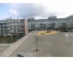 Woning aan de Lederambachtstraat te Amsterdam