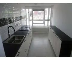 Woning aan de Lederambachtstraat te Amsterdam