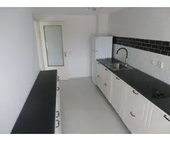 Woning aan de Lederambachtstraat te Amsterdam