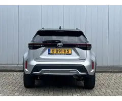 Toyota Yaris Cross 1.5 Hybrid Adventure Dealer Onderhouden Treeplanken PDC Stoel Stuur verwarmd