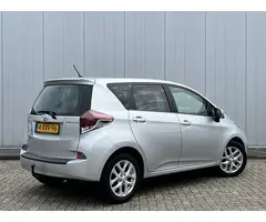 Toyota Verso-S 1.3 VVT-i Trend Automaat Dealer onderhouden NL auto Pano dak Clima Cruise Trekhaak