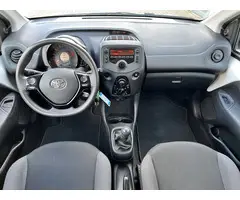 Toyota Aygo 1.0 VVT-i X-Fun NL Auto Airco Bluetooth - 9
