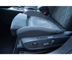 Volkswagen Golf 1.5 eTSI Style *ACC*Memory*Blind spot*Stoelverwarming - 9