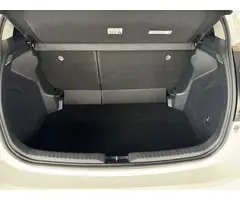 Toyota Yaris 1.5 Hybrid Dynamic AUTOMAAT - 9