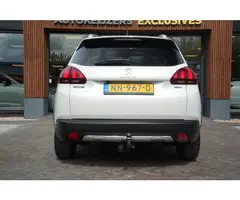 Peugeot 2008 1.2 PureTech Allure Pano Dakrail DAB Trekhaak Airco Stuurwielbed. Camera - 9