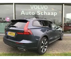 Volvo V60 Cross Country Automaat 2.0 B5 AWD Pro | Rijklaar incl garantie | Panoramadak Darktint Spor - 5