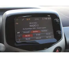 Toyota Aygo 1.0 VVT-i x-play | Rijklaar | Airco | Bluetooth | Mistlampen | Camera | Dealer onderhoud - 9