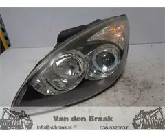 Hyundai i30 CW 1.6 16V 2008-2012 Koplamp links