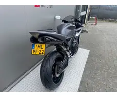 YAMAHA YZF R1 - 2004