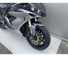 YAMAHA YZF R1 - 2004 - 6