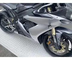 YAMAHA YZF R1 - 2004 - 8