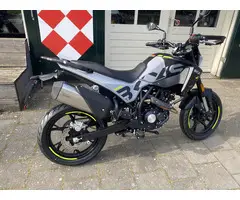 Benelli BKX 125 S ABS E5+ (bj 2026)