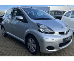 Toyota Aygo 1.0-12V Comfort Navigator | Volledig Dealeronderhouden | Nette Staat | NL AUTO | Airco - 1