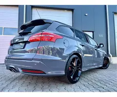 Ford Focus Wagon 2.0 ST-3 | 250PK | LEER | MEEST VOLLE