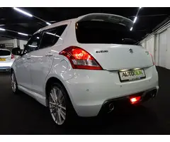Suzuki Swift 1.6 Sport Xenon | Carplay | Nieuwstaat