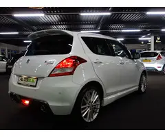 Suzuki Swift 1.6 Sport Xenon | Carplay | Nieuwstaat - 6